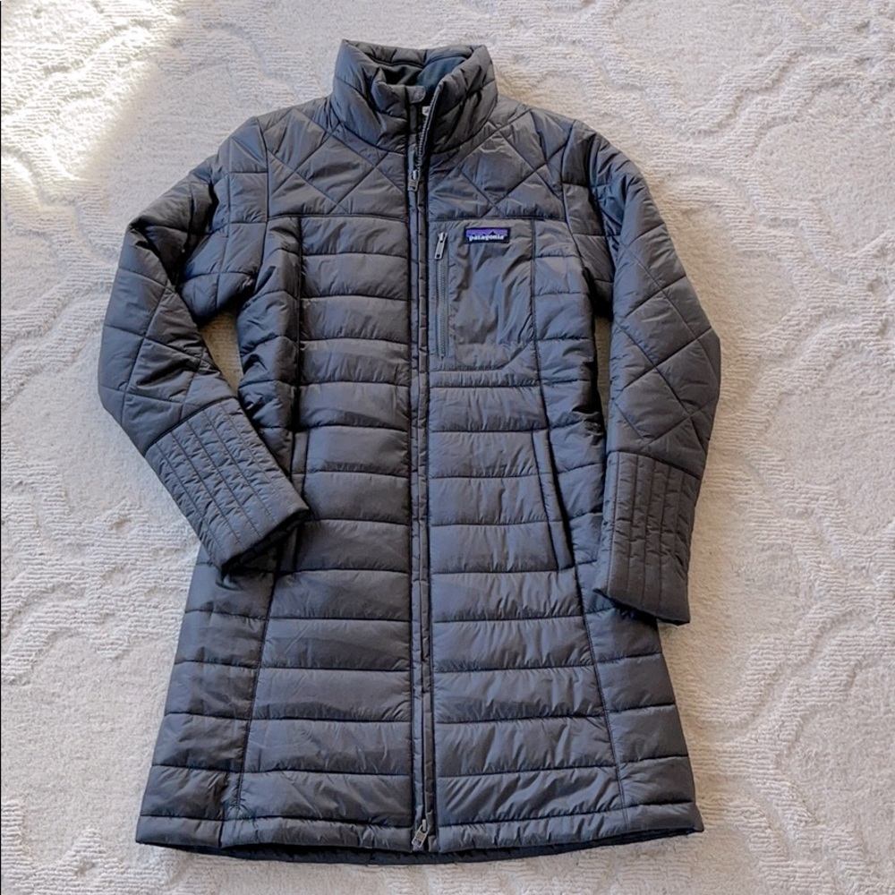 Patagonia radalie jacket. Forge grey color. XS
